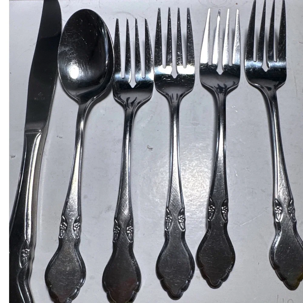 Northland Flatware Set  OS Silver Good Stainless Floral Scroll Korea 6pc